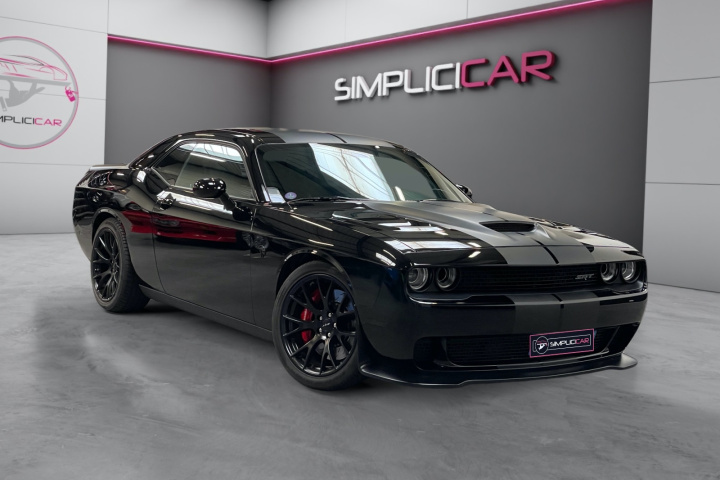 DODGE CHALLENGER HELLCAT