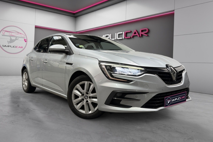 RENAULT MEGANE IV BERLINE