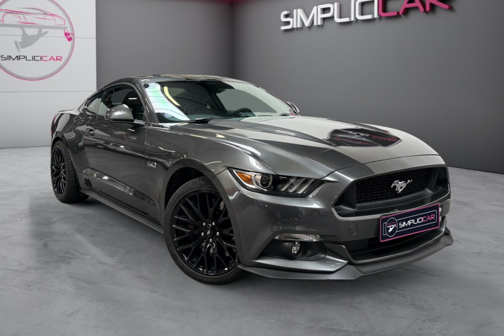 FORD MUSTANG FASTBACK