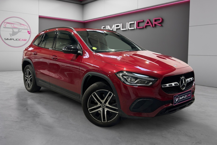 MERCEDES GLA