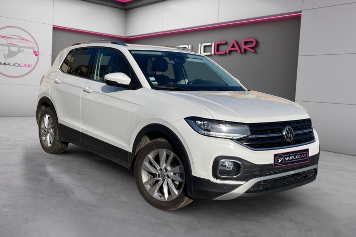 VOLKSWAGEN T-CROSS