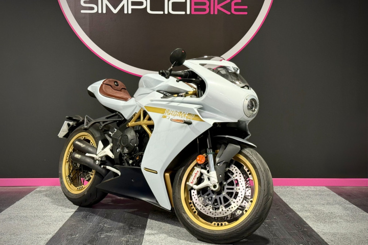 MV AGUSTA SUPERVELOCE 800S 