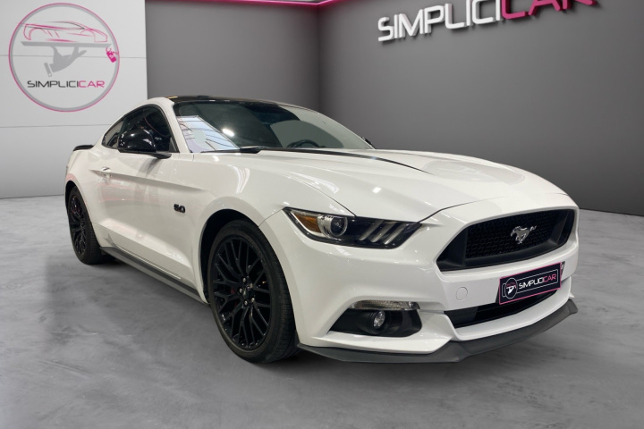 FORD MUSTANG GT