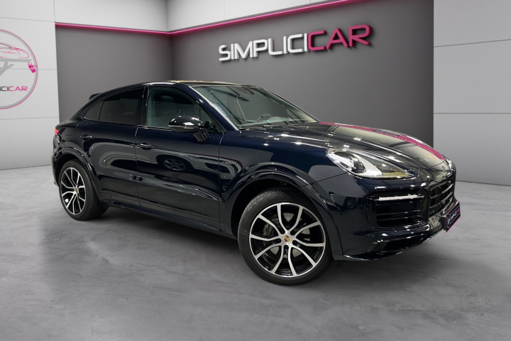 PORSCHE CAYENNE COUPE