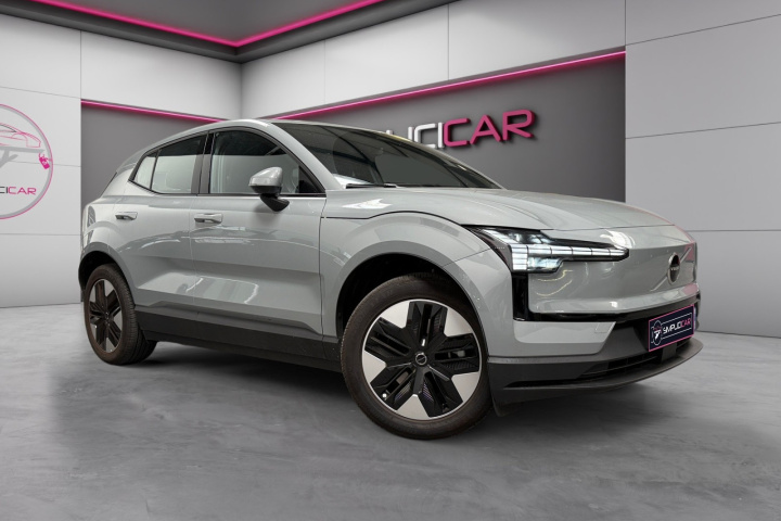 VOLVO EX30